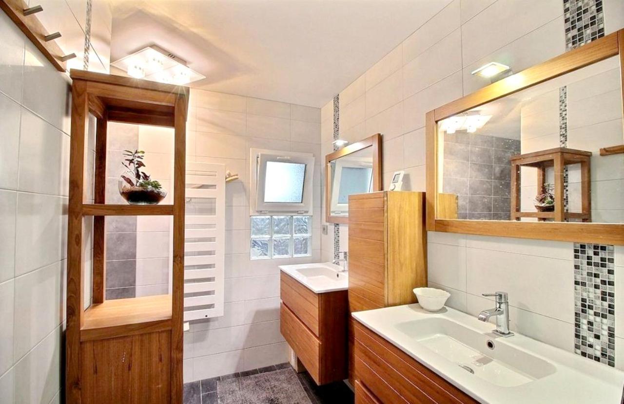 Maison Spacieuse A Plougonven Avec Jacuzzi Et Jardin Esterno foto