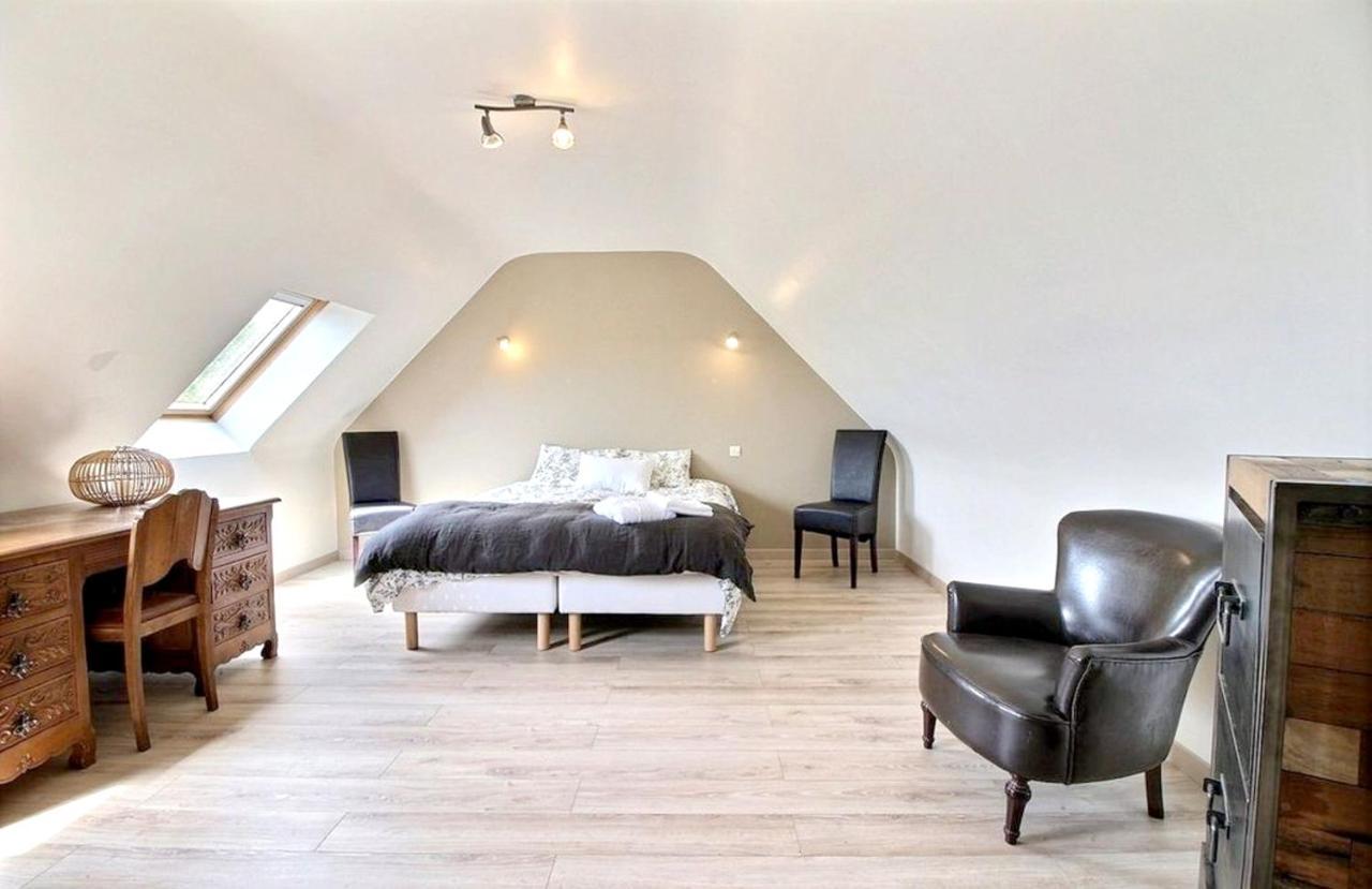 Maison Spacieuse A Plougonven Avec Jacuzzi Et Jardin Esterno foto